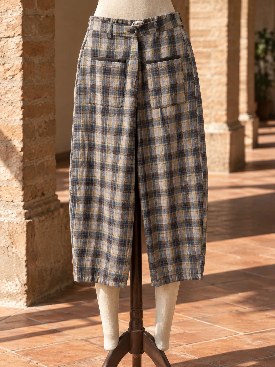 Pantaloni a quadri con tasche applicate