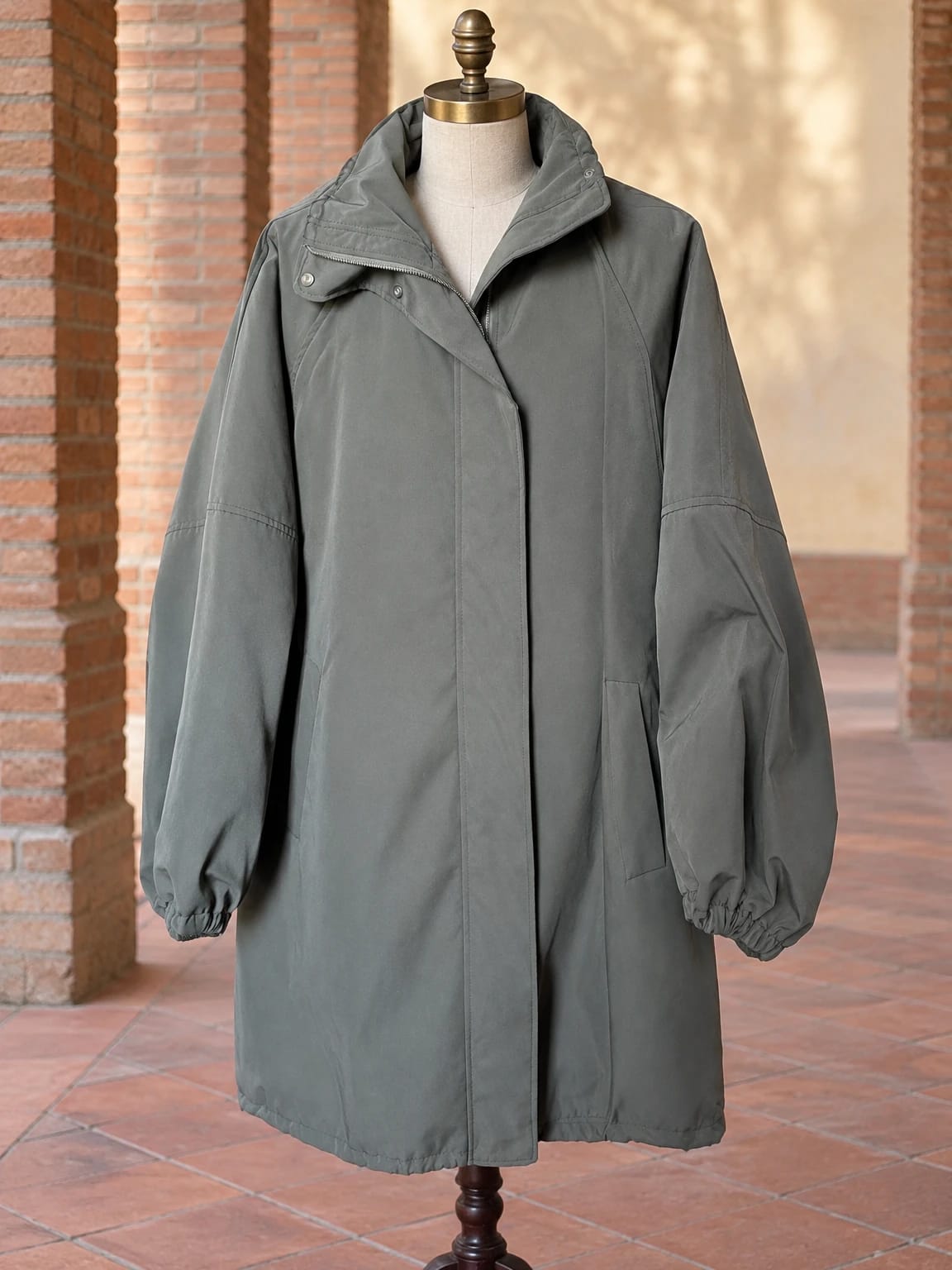 Parka lungo verde con cappuccio